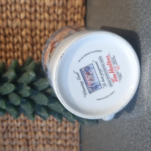 Tim Hortons Winning Goal Limited Edition Collector Series No 002 Coffee/Tea Mug - Picture 5 of 7